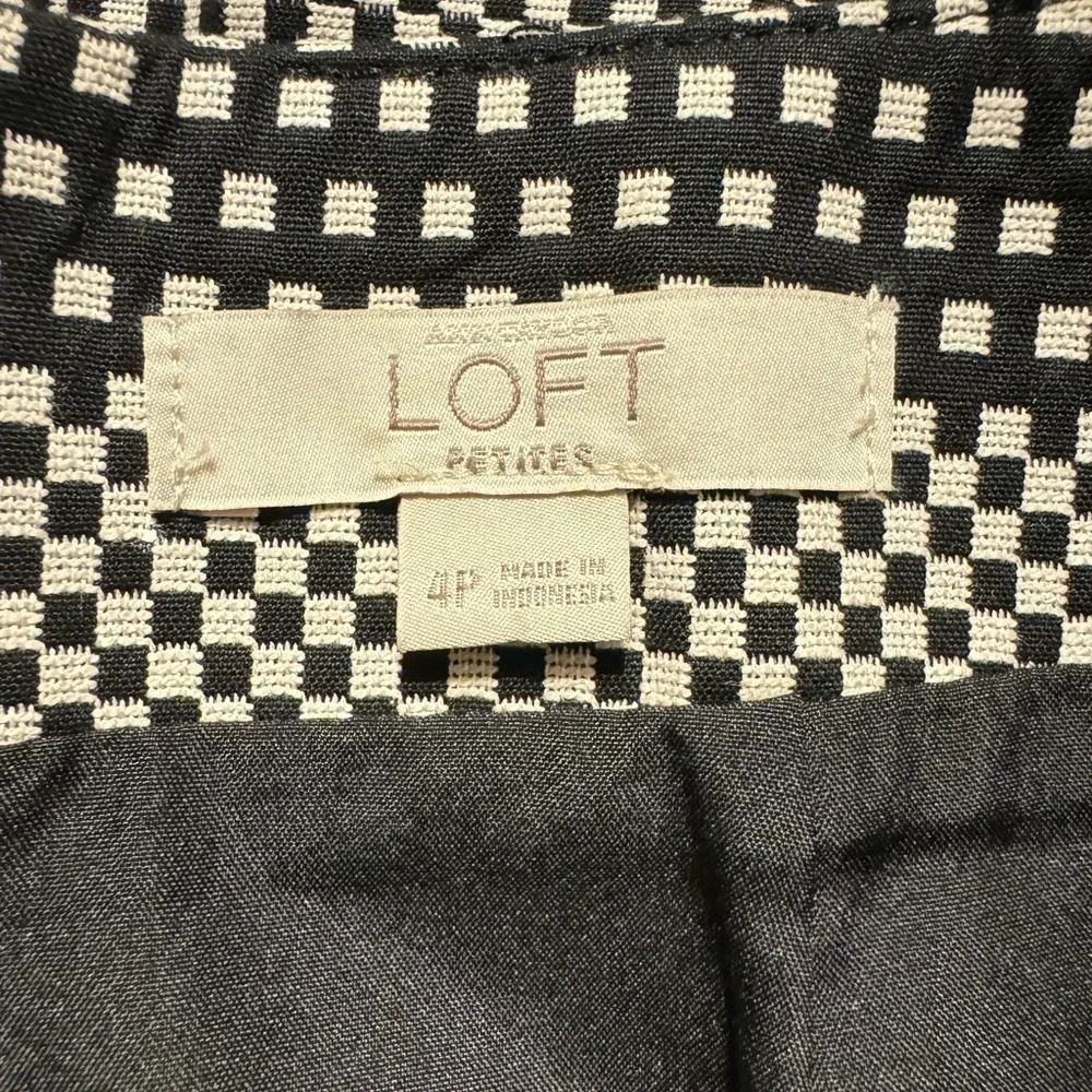 Loft Petites Pencil Mini Skirt size 4 P